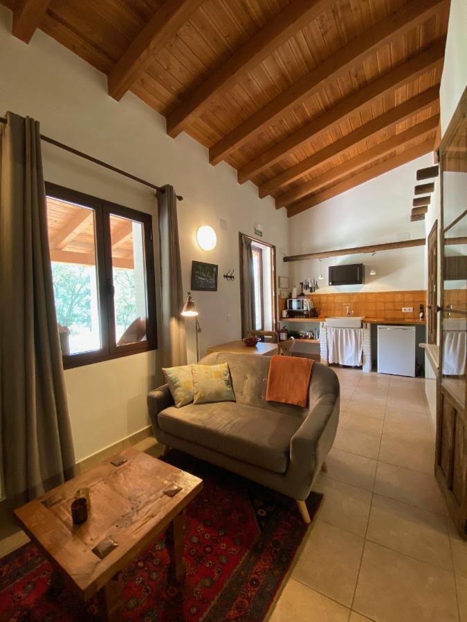 Valle Del Arroyo - - Solo Adultos Bed and breakfast Cortelazor