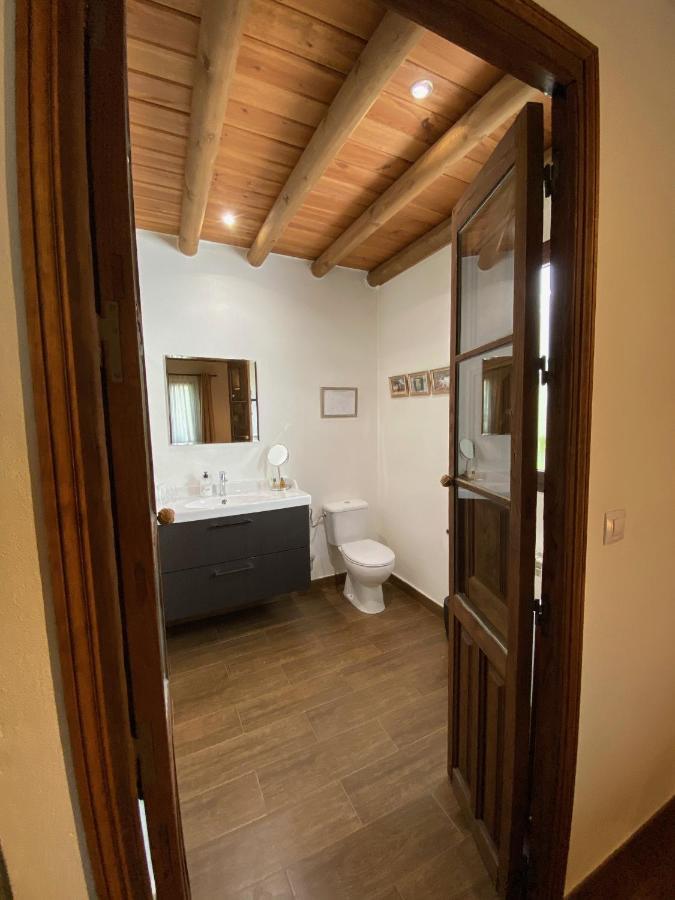 Valle Del Arroyo - - Solo Adultos Bed and breakfast